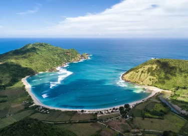 5 Rekomendasi Pantai Paling Kece di Lombok, Surga Tersembunyi Khas Indonesia Timur