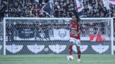 3 Pesepak Bola yang Dulunya Buruh, Dari Bintang Persib hingga Top Skorer Liga Inggris