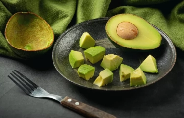 4 Manfaat dari Buah Alpukat untuk Kesehatan Rambut