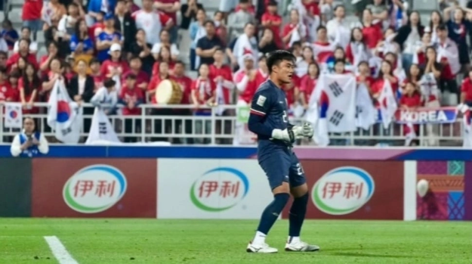 Media Vietnam Ramal Maarten Paes Jadi Kiper Nomor 1 Timnas Indonesia, Ernando Ari Minggir Dulu Yah