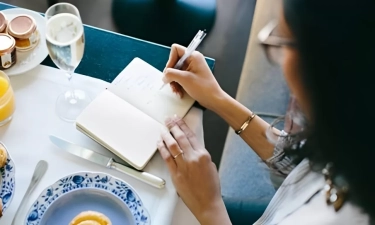 Mementingkan Aspek Kualitas Daripada Kuantitas, 5 Zodiak Ini Terkenal karena Gaya Hidupnya yang Minimalis
