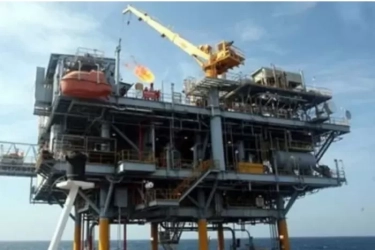 Mengutip Reuters, minyak mentah berjangka Brent untuk bulan Juli naik 16 sen menjadi USD 83,83 per barel pada pukul 00.08 GMT.