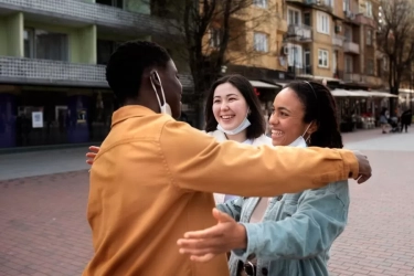 Bikin Orang Lain Penasaran! Ini 5 Ciri Bahwa Anda Termasuk Orang yang Menarik dan Mempesona