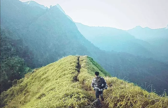 Menjelajahi Pesona Tahura Raden Soerjo dengan Gugusan Gunung dan Air Terjun