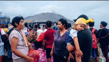 Pemerintah Relokasi 301 KK dari Gunung Ruang, Mereka Dibangunkan Rumah Permanen di Lokasi Baru