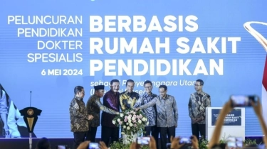 Jokowi Soroti Curhat Sering Dapat Keluhan Kurangnya Dokter Spesialis di Daerah: Jangan Sampai Alkes Jadi Tak Berguna