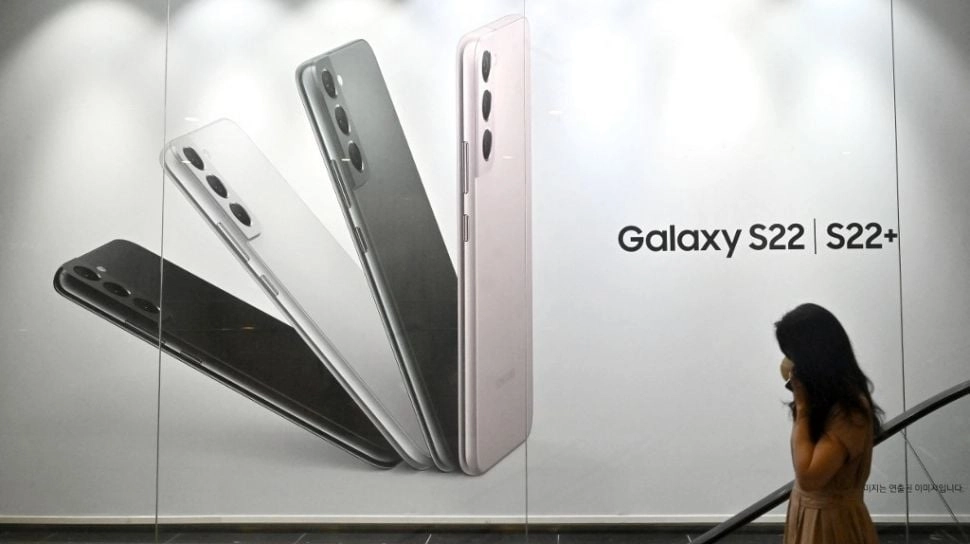 Layar Sentuh Tidak Berfungsi, Pembaruan One UI 6.1 di Seri Galaxy S22 Dihentikan