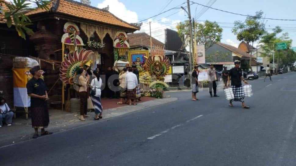 Tetangga Mahalini Soroti Upacara Mepamit Jelang Nikah, Cara Mantu Sule Gelar Acara Penting Dicap Elegan