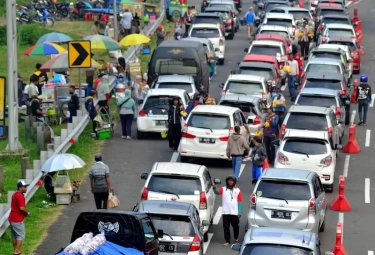 Libur Kenaikan Yesus Lalu Lintas Tol Jabotabek dan Jabar Meningkat