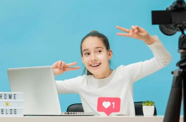 Cocok Jadi Influencer Media Sosial, 6 Zodiak ini Punya Bakat Alami Tanpa Perlu Memaksakan Diri