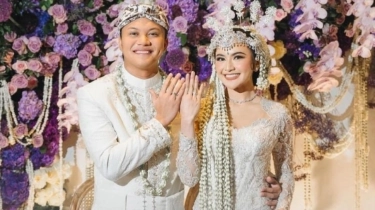Mengenal Wedding Robe, Dipakai Mahalini Sebelum Ijab Kabul: Bikin Penampilannya Bak Seorang Putri!