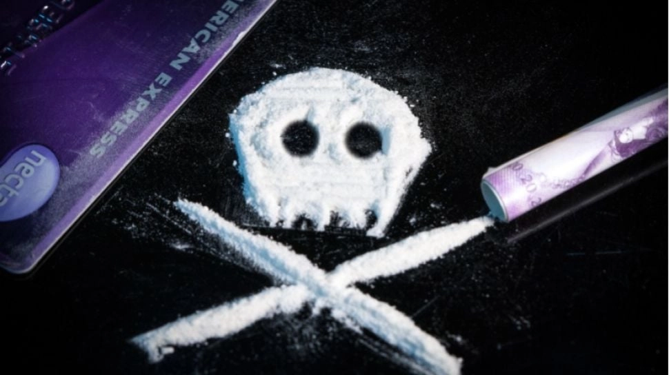 Viral Bocah Diduga Lagi Asyik Isap Sabu, Netizen Satir: Indonesia Emas