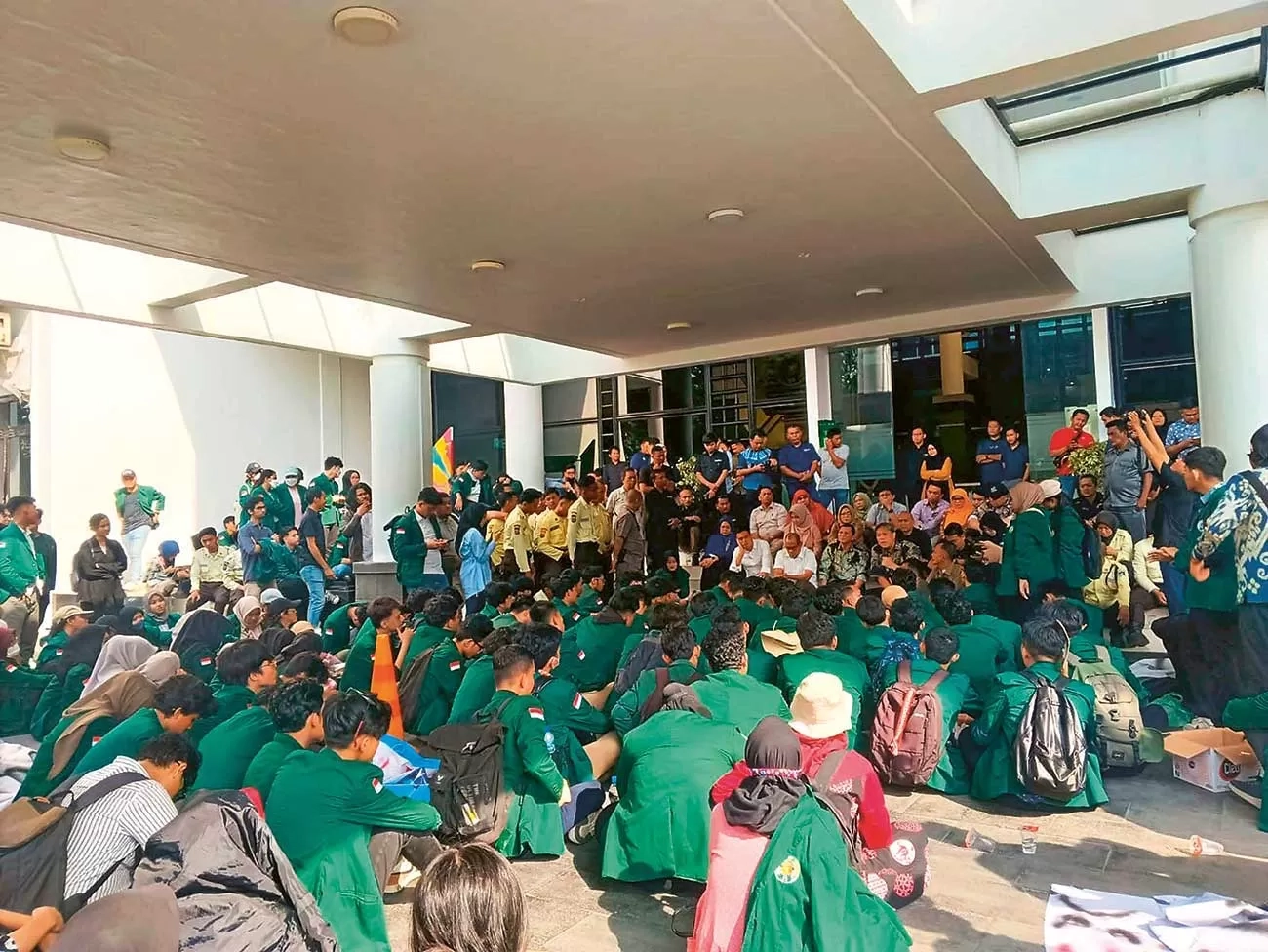 UKT Diributkan karena Mahal, Aptisi Sebut PTN Tetap Saja Dikejar Calon Mahasiswa