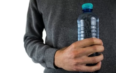 UNICEF Sebut Puluhan Ribu Sumber Air Minum Rumah Tangga Tercemar Limbah Tinja, Bagaimana dengan AMDK?