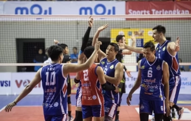 Momen Air Menetes ke Lapangan Warnai Kemenangan Jakarta Lavani di Proliga