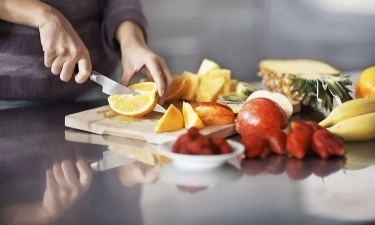 Penderita GERD Wajib Tahu! 5 Buah-buahan Ini Bisa Dijadikan Pilihan untuk Menurunkan Asam Lambung yang Kerap Mengganggu