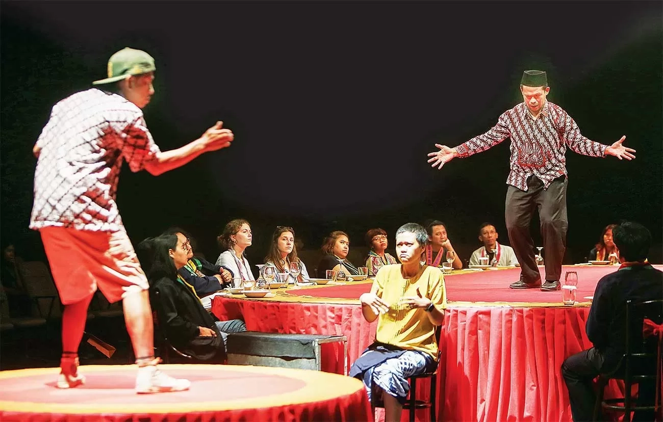 Teater ''Laporan kepada Akademi'', Kisah Mantan Kera Menjadi Manusia