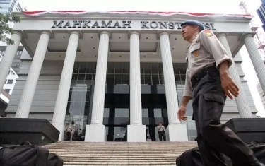 Diam-diam Pemerintah dan DPR Sepakati RUU MK Dibawa ke Paripurna