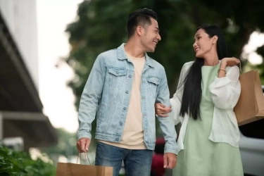 5 Ciri Pria yang Cinta Maksimal tapi Sulit Mengungkapkannya, Salah Satunya Diam-Diam Sering Menatap Anda