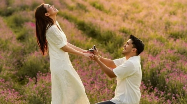 Aaliyah Massaid Dilamar di Tengah Padang Lavender, Maknanya Ternyata Bikin Haru!