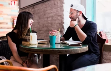 Begini 12 Zodiak Menemukan Cinta Sejatinya Menurut Astrologi, Ketahui Pasangan Zodiak yang Cocok di Sini