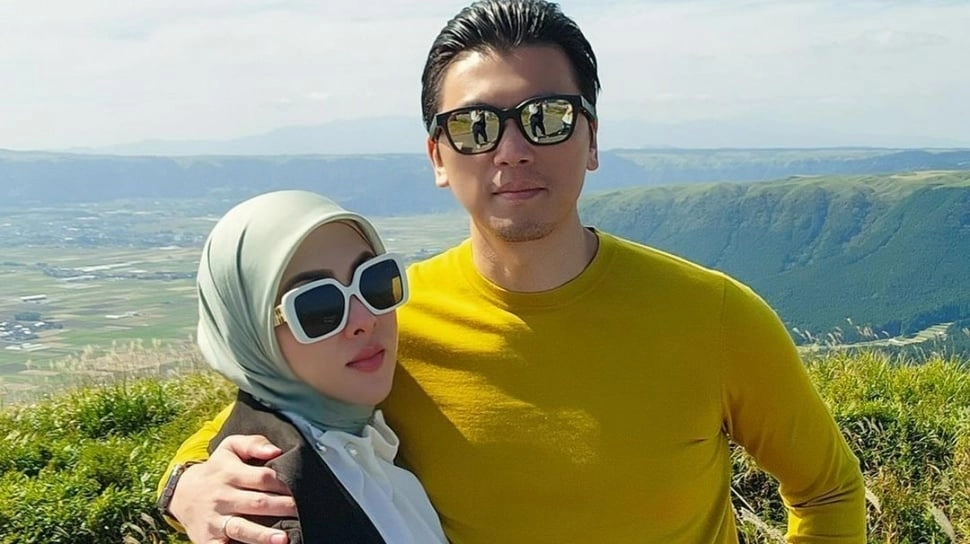 Konfirmasi Kehamilan Syahrini, Intip 5 Sumber Kekayaan Reino Barack