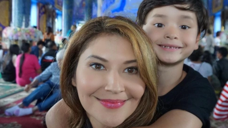 Tamara Bleszynski Mendadak Unggah Caption Sedih, Berharap Tidak Dilupakan Anak Sendiri