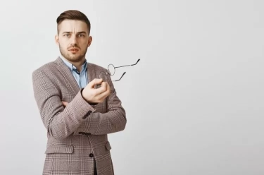 10 Ciri-ciri Ini Menunjukkan Bahwa Kamu Merupakan Orang Cerdas Namun Tidak Disadari Orang Lain