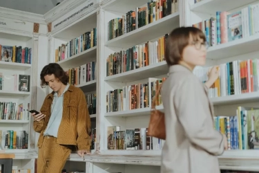 6 Tanda Pria yang Tertarik kepada Anda tetapi Suka Tarik Ulur Perasaan, Salah Satunya Sering Menghilang