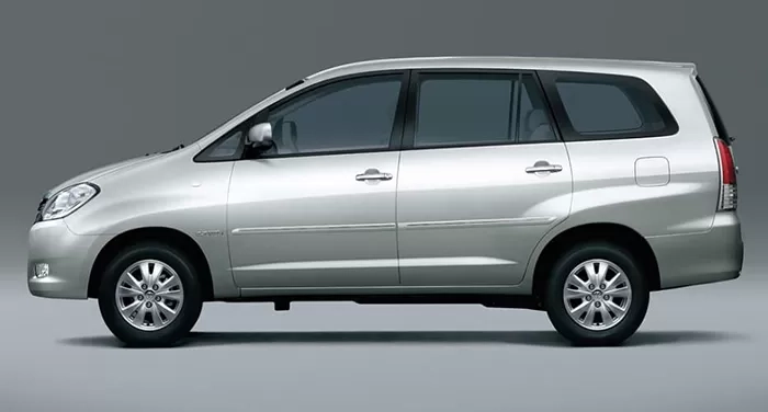 Cocok untuk Main Cumi Darat, Coba Cek Harga Seken Innova Diesel Generasi Pertama Deh