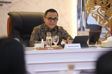 Menteri PANRB Bahas Progres Pengadaan PPPK dan Platform Digital Manajemen ASN Bersama BKN