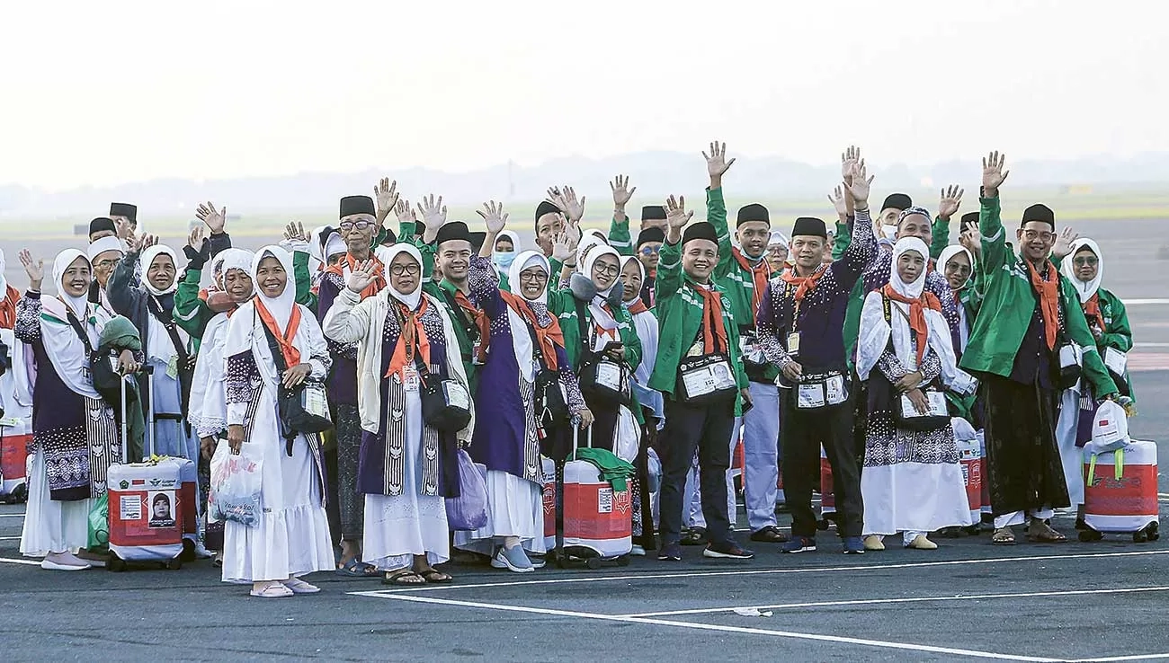 Ingat, Jamaah Dilarang Bentangkan Spanduk dan Bendera selama Berhaji