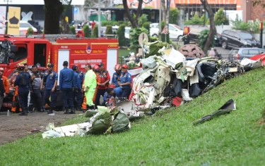 Kronologis Pesawat Jatuh di BSD Tangsel, Terjadi Saat Hujan Deras