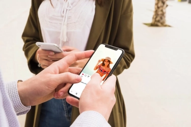 Orang yang Suka Memposting Kehidupan Pribadi di Instagram Biasanya Memiliki 10 Ciri Kepribadian Ini, Menurut Psikologi