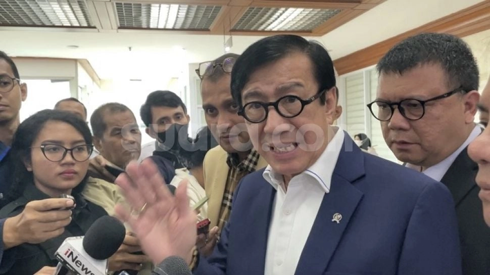 Pengakuan Menkumham Saat Rapat Persetujuan Revisi UU MK: Saya Sedang Di Luar Negeri