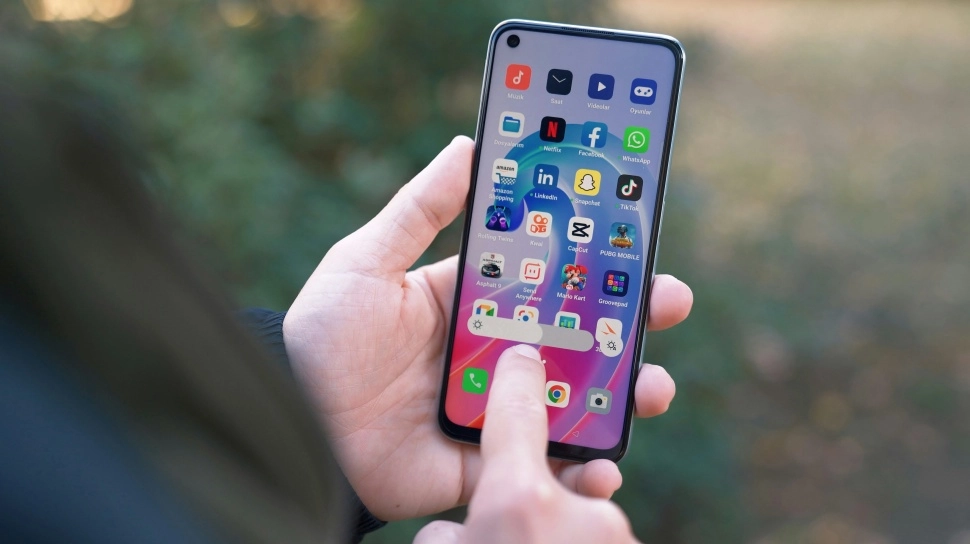 5 Alasan HP Harus Menggunakan Screen Protector