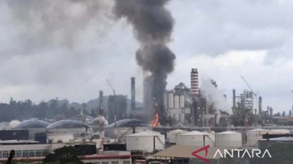 Pertamina Sebut Tak Ada Korban Saat Kebakaran Kilang Minyak Balikpapan