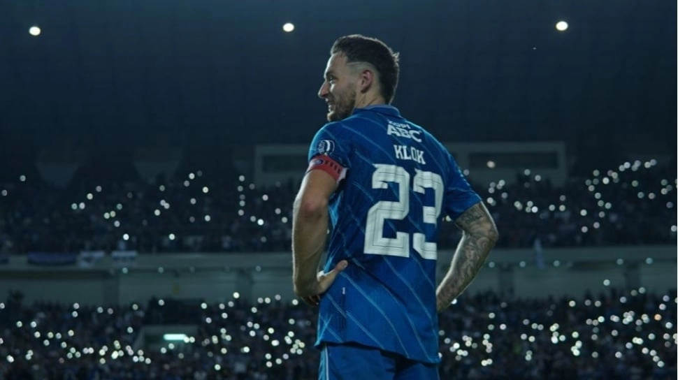 Bojan Hodak Ungkap Alasan Marc Klok Absen Saat Persib Hadapi Madura United di Final Leg 1