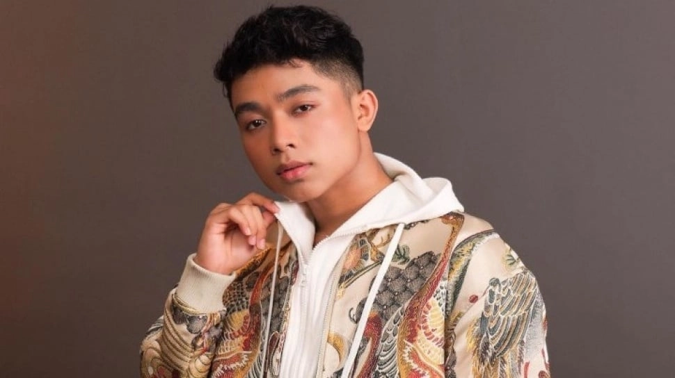 Dirindukan Adik Sampai Nangis, Ini Potret Kedekatan Betrand Peto dengan Thalia dan Thania