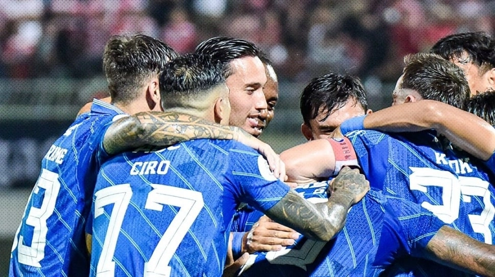 2 Rekor Pecah usai Persib Bandung Juara BRI Liga 1: Bojan Hodak dan Rezaldi Hehanussa Ukir Tinta Emas!