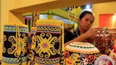 Kunjungan UMKM Dharma Wanita Kalsel:  Belajar Sekaligus Bagi Ilmu