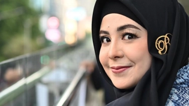 Naik Haji Jalur Undangan Raja Salman, Risty Tagor Takjub Kunjungi Pabrik Air Zamzam di Mekkah