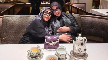 Siapa Lebih Mewah? Adu Mahal Tas Syahrini vs Ibu, Tembus Rp 2,3 Miliar!