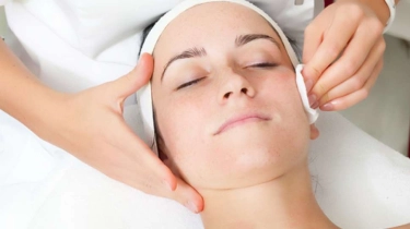 Tak Asal Suntik! Elma Theana Beberkan Pentingnya Konsultasi Sebelum Perawatan Wajah