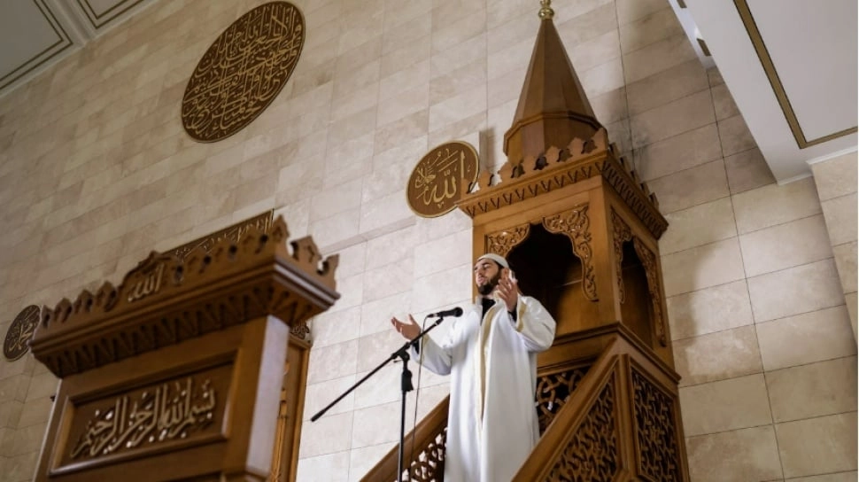 Contoh Khutbah Idul Adha Singkat dan Mengharukan, Renungan tentang Keikhlasan dan Pengorbanan