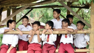 Tingkatkan Kualitas Pendidikan, Deretan Sekolah Ini Dapat Dukungan Al Quran Hingga Buku Tulis