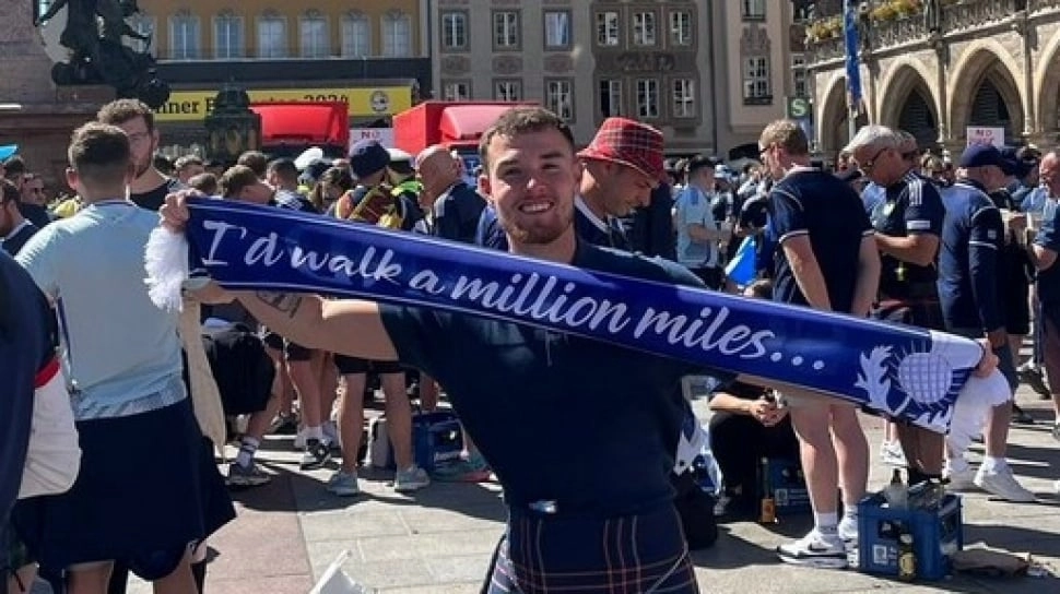 Cerita Pemuda 20 Tahun Rela Jalan Kaki 1500 Km Demi Nonton Euro 2024