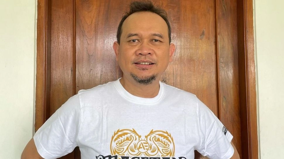 Haji Pakai Jalur Khusus, Adab Makan Cak Lontong di Tanah Suci Digunjing