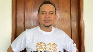 Haji Pakai Jalur Khusus, Adab Makan Cak Lontong di Tanah Suci Digunjing