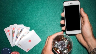 Masih Percaya Sama Pemain Judi Online? Pengamat: Mereka Tak Layak Dapat Bansos